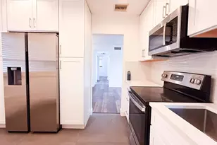 2420 SW 81st Ave, Davie, FL 33324 - Photo 8