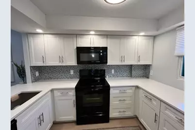 113 Royal Park Drive #1G, Oakland Park, FL 33309 - Photo 8