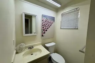 351 Cambridge Rd, Hollywood, FL 33024 - Photo 12