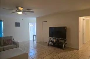 296 Alemeda Dr, Palm Springs, FL 33461 - Photo 36
