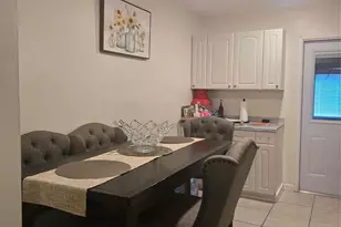 296 Alemeda Dr, Palm Springs, FL 33461 - Photo 22