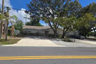 296 Alemeda Dr, Palm Springs, FL 33461 - Photo 2