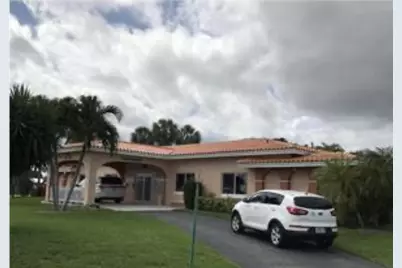 4803 Highland Drive, Tamarac, FL 33319 - Photo 4
