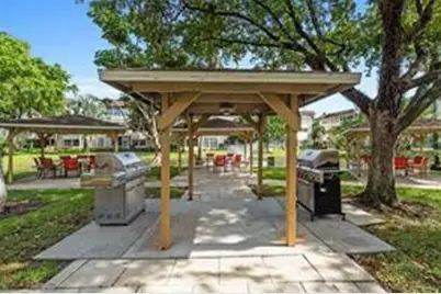 5151 W Oakland Park Boulevard #204, Lauderdale Lakes, FL 33313 - Photo 10