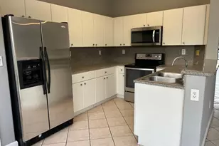 11486 NW 77th St, Doral, FL 33178 - Photo 8
