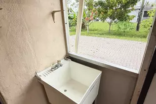 8870 Taft St, Pembroke Pines, FL 33024 - Photo 20
