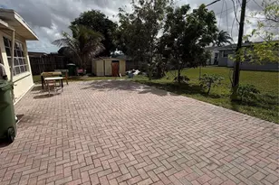 8870 Taft St, Pembroke Pines, FL 33024 - Photo 6