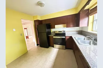 8870 Taft Street, Pembroke Pines, FL 33024 - Photo 4