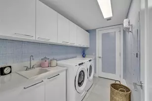 100 E Las Olas Blvd, Fort Lauderdale, FL 33301 - Photo 30