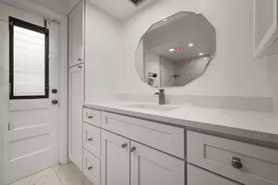 3400 N 47th Avenue, Hollywood, FL 33021 - Photo 16