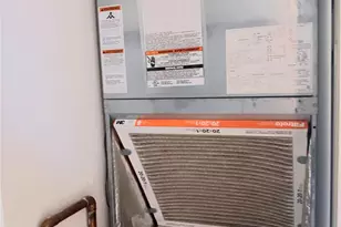 1035 Country Club Dr, Margate, FL 33063 - Photo 44