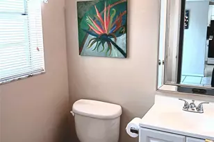 1035 Country Club Dr, Margate, FL 33063 - Photo 34