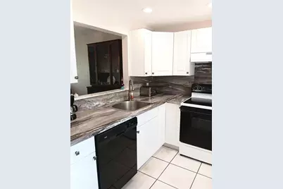 1035 Country Club Drive #206, Margate, FL 33063 - Photo 6