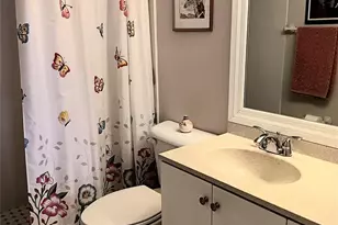 1035 Country Club Dr, Margate, FL 33063 - Photo 26