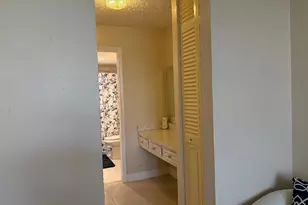 8900 Washington Blvd, Pembroke Pines, FL 33025 - Photo 10