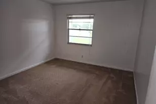 551 SW 135th Ave, Pembroke Pines, FL 33027 - Photo 8