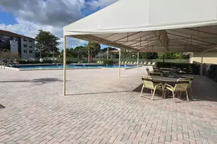 551 SW 135th Ave, Pembroke Pines, FL 33027 - Photo 20