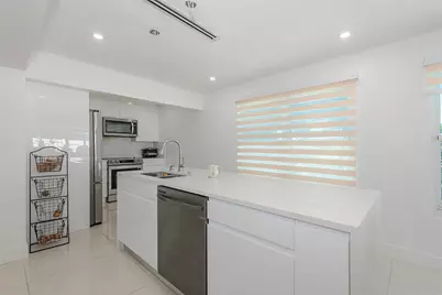 825 Argonaut Isle, Dania Beach, FL 33004 - Photo 12