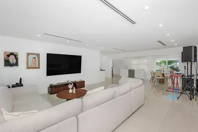 825 Argonaut Isle, Dania Beach, FL 33004 - Photo 4