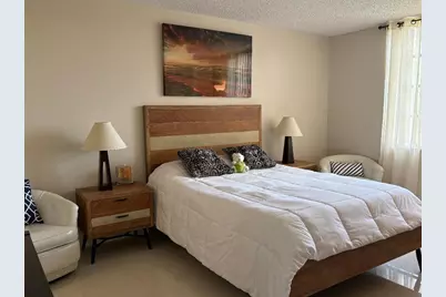 8900 Washington Boulevard #409, Pembroke Pines, FL 33025 - Photo 6