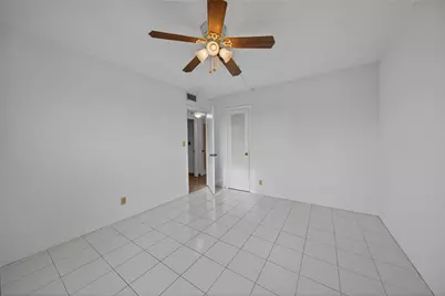 610 NE 12th Avenue #601, Hallandale Beach, FL 33009 - Photo 22