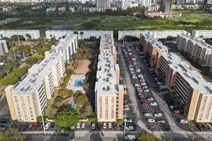 610 NE 12th Ave, Hallandale Beach, FL 33009 - Photo 26