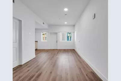 2130 NW 37th Street #Building 2, Miami, FL 33142 - Photo 2