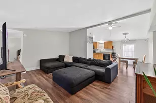 100 NW 217th Terrace, Pembroke Pines, FL 33029 - Photo 4