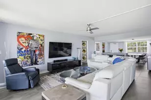 3850 Oaks Clubhouse Dr, Pompano Beach, FL 33069 - Photo 14