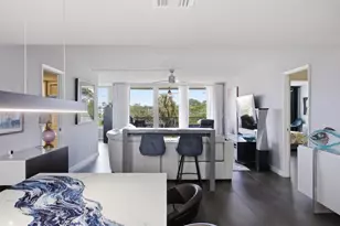 3850 Oaks Clubhouse Dr, Pompano Beach, FL 33069 - Photo 2