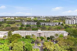 3850 Oaks Clubhouse Dr, Pompano Beach, FL 33069 - Photo 40