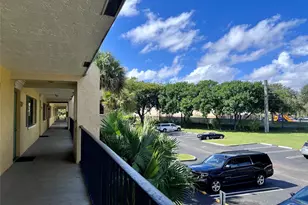 1013 Meadows Cir, Boynton Beach, FL 33436 - Photo 16