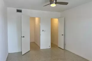 270 NE 40th St, Oakland Park, FL 33334 - Photo 8
