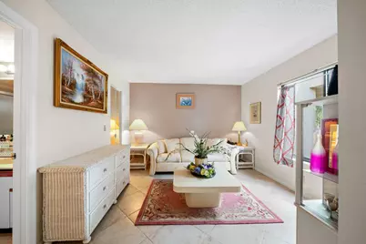 5306 Cedar Lake Drive #203, Boynton Beach, FL 33437 - Photo 8