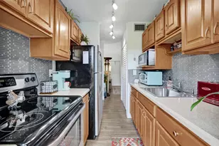 1055 SE 15th St, Fort Lauderdale, FL 33316 - Photo 16