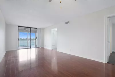 109 Lake Emerald Drive #110, Oakland Park, FL 33309 - Photo 10