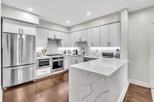 746 NE 16th Terrace, Fort Lauderdale, FL 33304 - Photo 12