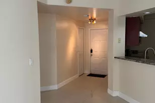 3225 NE 184th St, Aventura, FL 33160 - Photo 10