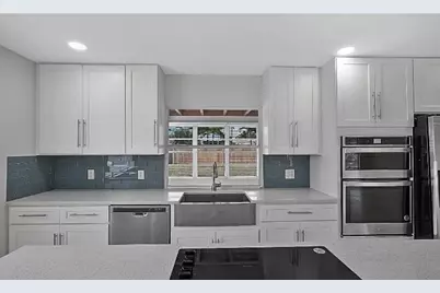 219 SE 13th Street, Deerfield Beach, FL 33441 - Photo 2