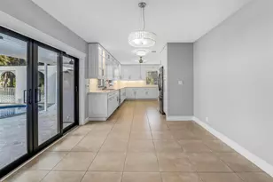 18201 SW 70th Pl, Southwest Ranches, FL 33331 - Photo 16