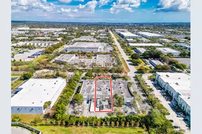 3902-3904 NW 126 Avenue, Coral Springs, FL 33065 - Photo 8