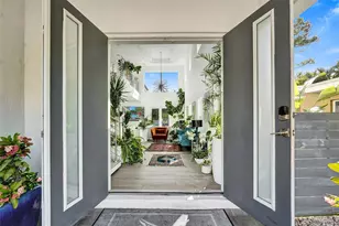 2502 NE 6th Ave, Wilton Manors, FL 33305 - Photo 4