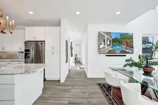 2502 NE 6th Ave, Wilton Manors, FL 33305 - Photo 14