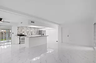 7109 NW 68th St, Tamarac, FL 33321 - Photo 4