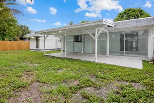 7109 NW 68th St, Tamarac, FL 33321 - Photo 18