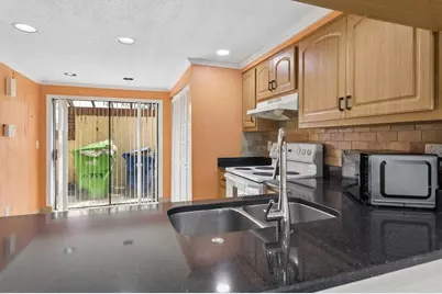 4759 NW 90th Avenue, Sunrise, FL 33351 - Photo 8