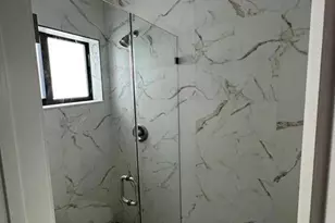 170 W 58th St, Hialeah, FL 33012 - Photo 18