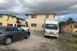 693 SW 5th St, Belle Glade, FL 33430 - Photo 2