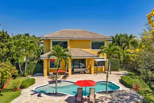 8256 Bradford Way, Parkland, FL 33076 - Photo 2