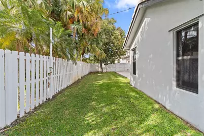 17870 SW 4th Court, Pembroke Pines, FL 33029 - Photo 30